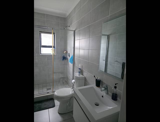 1 bed property to rent in CAPE FARMS